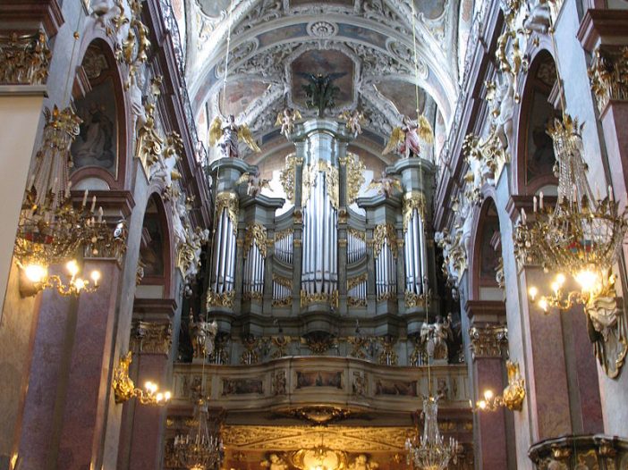 Det är en av de viktigaste platserna för tillbedjan av Jungfru Maria och det viktigaste pilgrimsfärdscentret i Polen