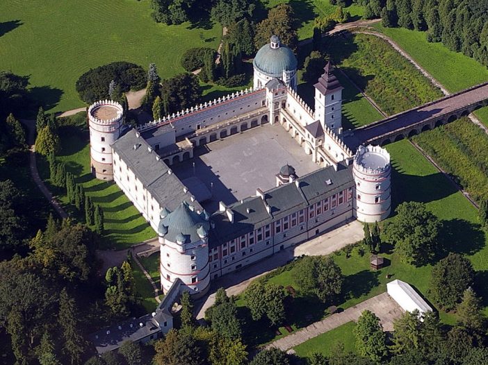 Hotell Keasiczyn slottet i staden Krasiczyn